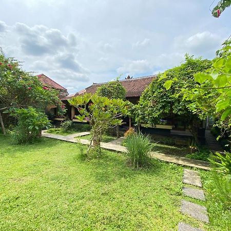 Pomelo Guest House Ubud Buitenkant foto